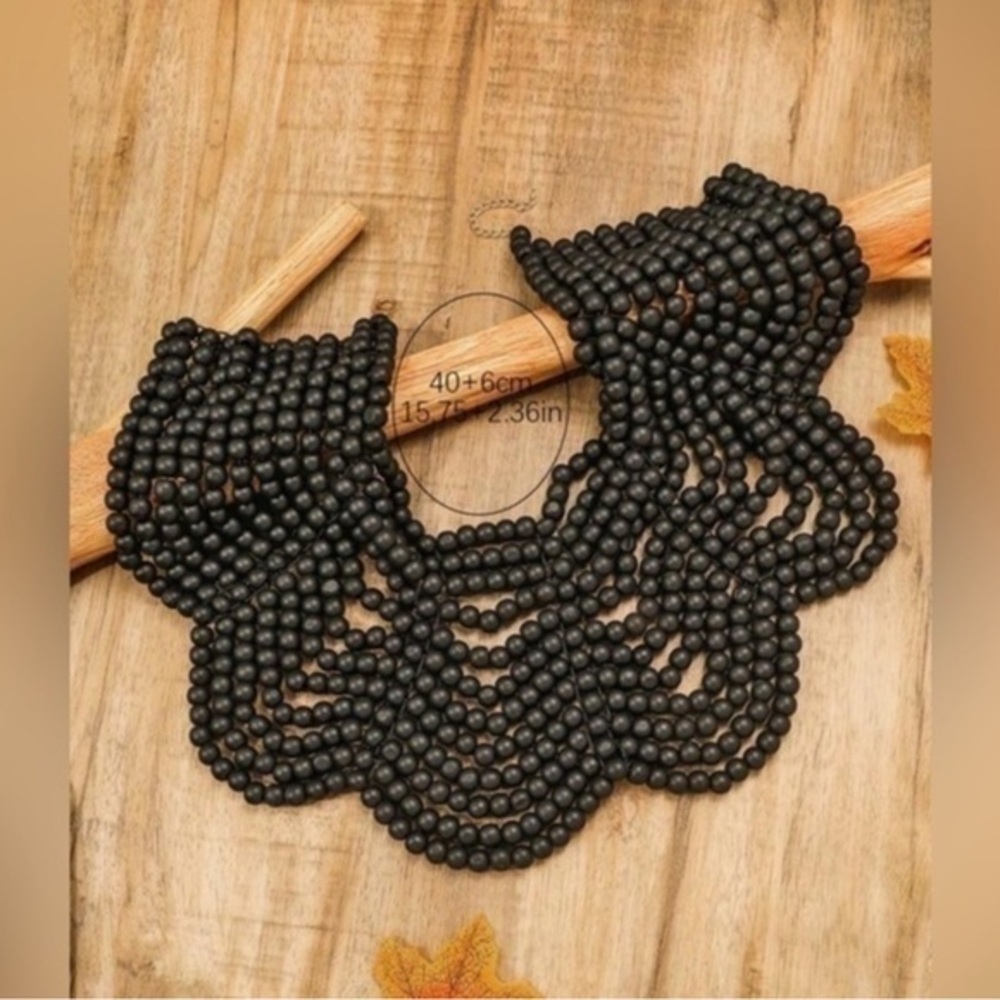 ✨NEW✨ 💋 Black Beaded Statement Necklace - Picture 2 of 4
